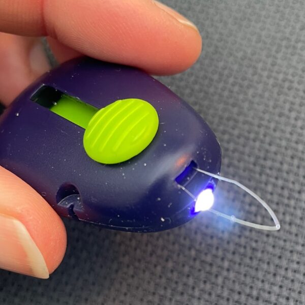 Broderistens nåletræder med lys - wuuhuu!