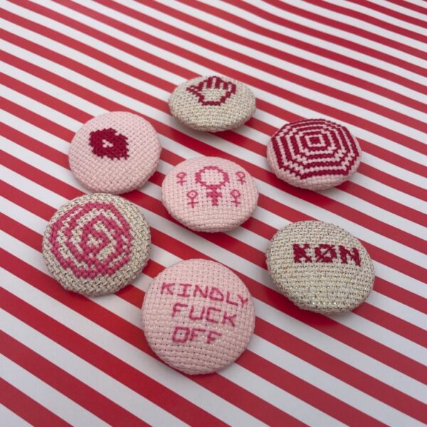 Mønstre til download - udenfor kategori - Broderistens KØNne knapper