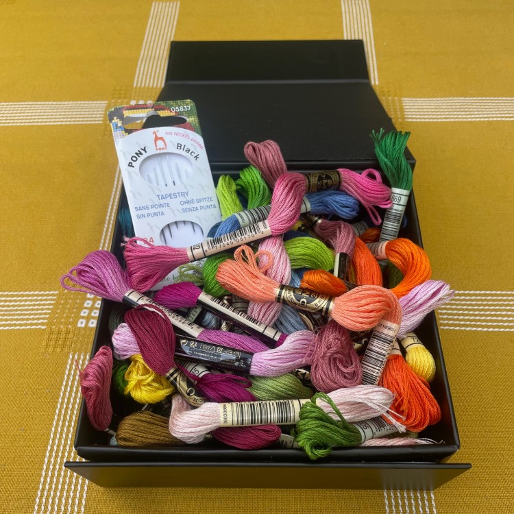 Broderistens "Happy" box - Billede 3