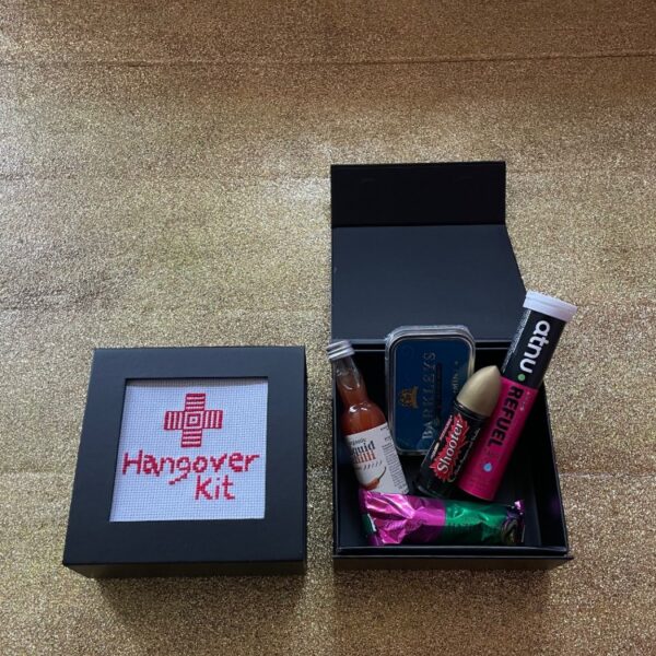 Broderistens "Hangover" box